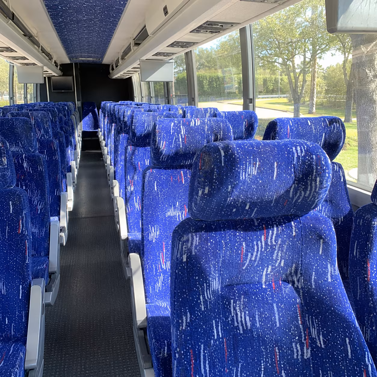 book the perfect ride for your next field trip 5