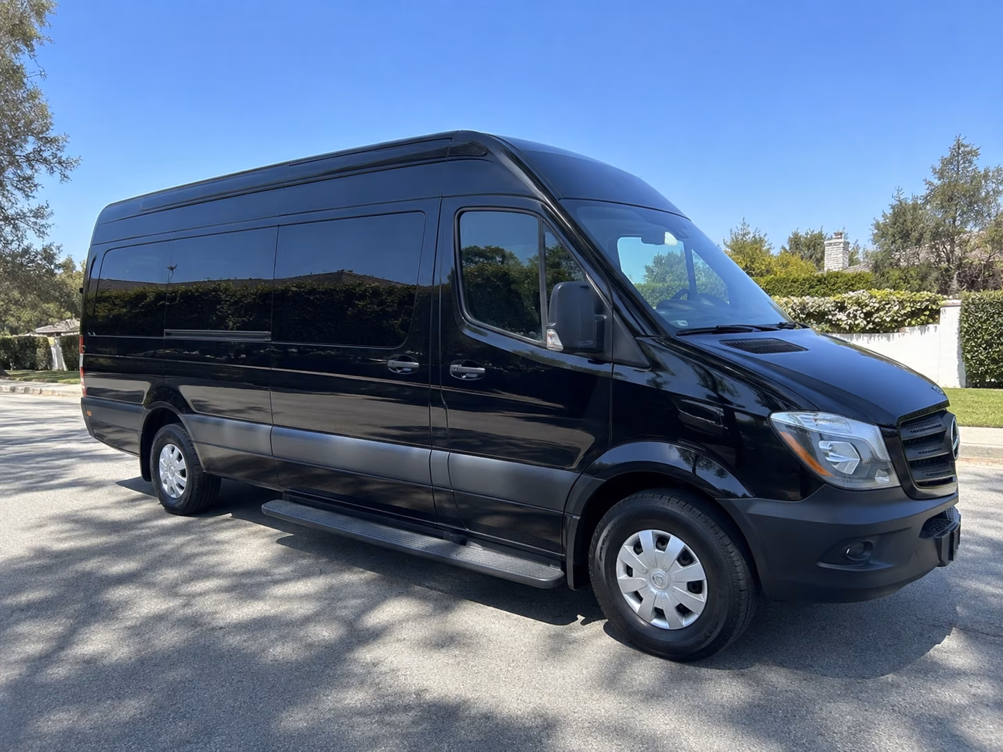 book the perfect ride for your next prom 4