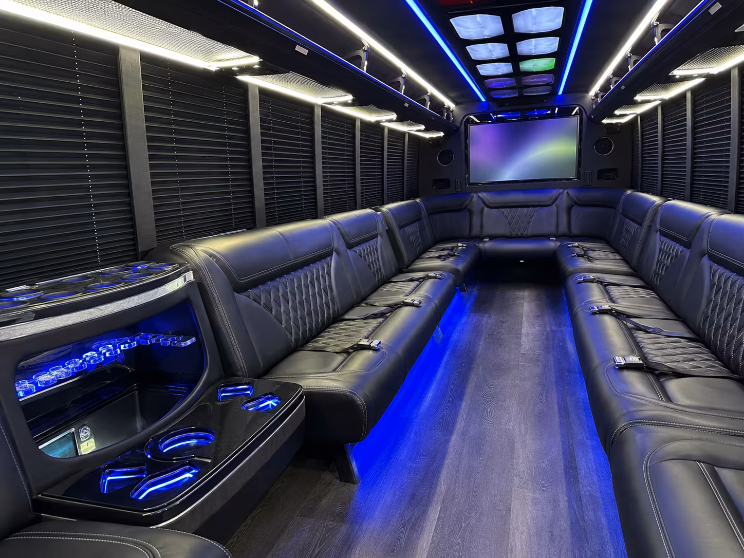 cambridge 20 passenger party bus inside