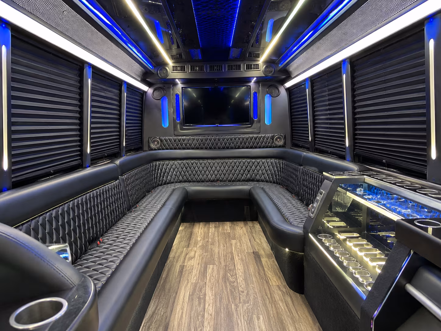 cambridge night town any party bus rental