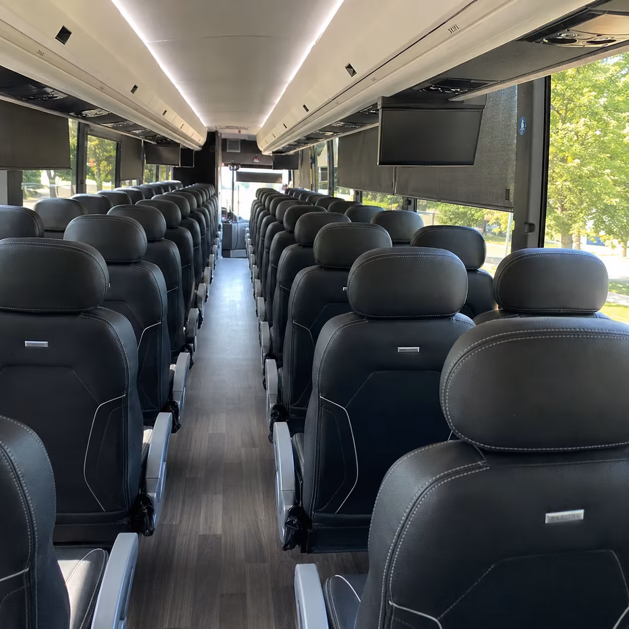 charter buses for mit and harvard conference attendees